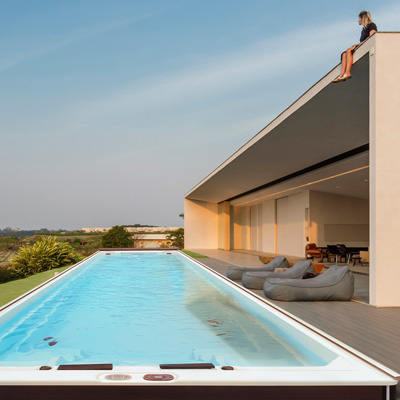 حمام سباحة لا نهاية 